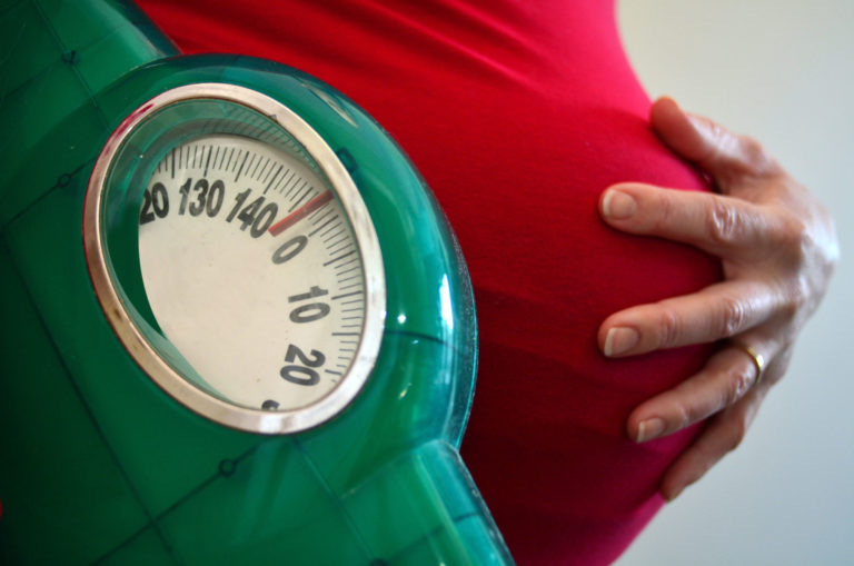 Obésité et grossesse : éviter les complications