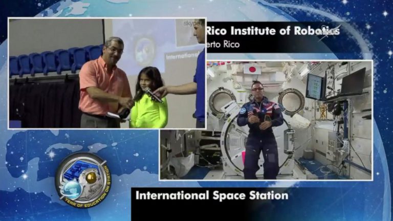 Un astronaute portoricain tend la main aux écoliers de l’île